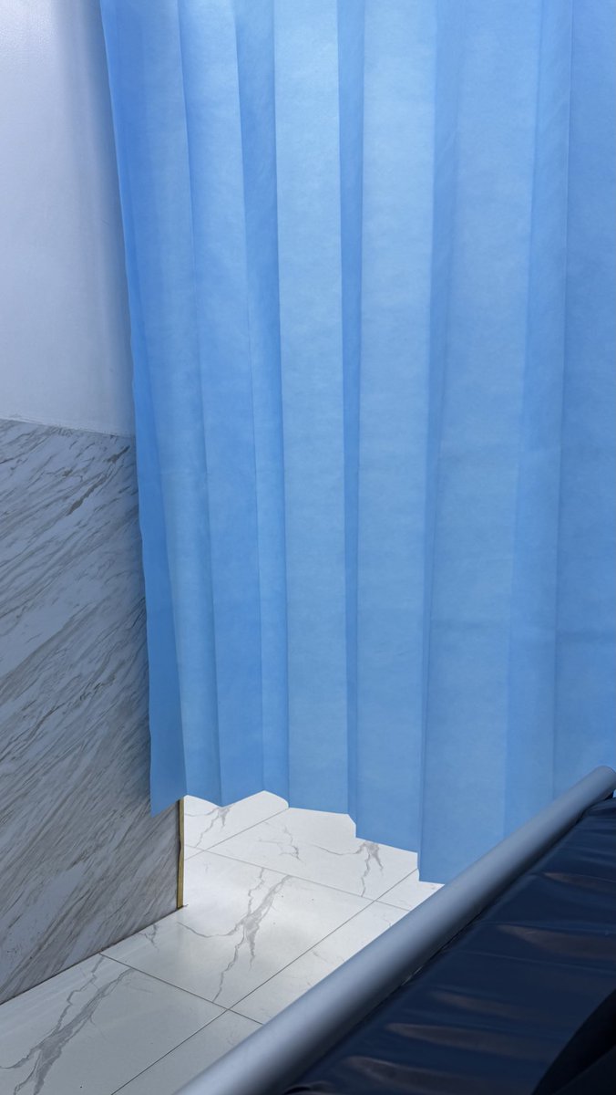 تذكرت عبدالله الطلحي لما قال بوحدة من قصائده

"مافيه مثل العافية ستر وغناة 
ان جات للمسلم تراها كافية

 كم واحدٍ يطلب ملذات الحياة 
 وإذا مرض مايطلب إلا العافية "