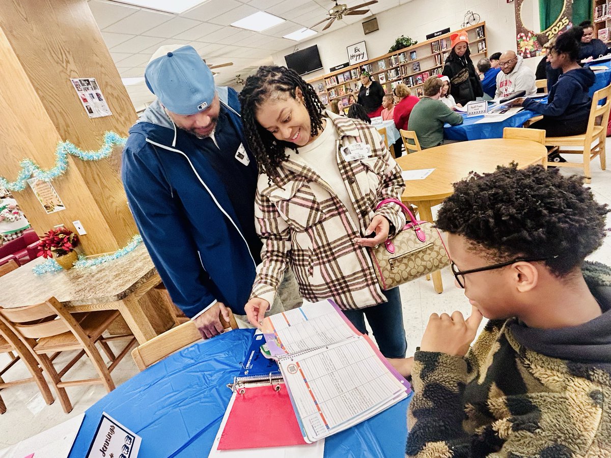 Stephanie Amaya (she/her/hers) tweet media