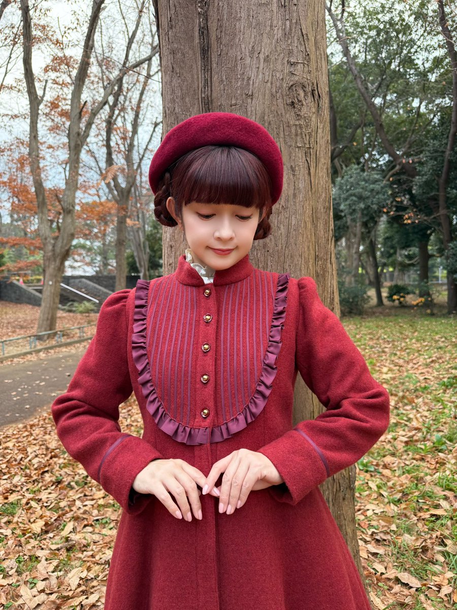 クリスマスにもぴったりなVictorian maidenさんのクラシカルなデザイン