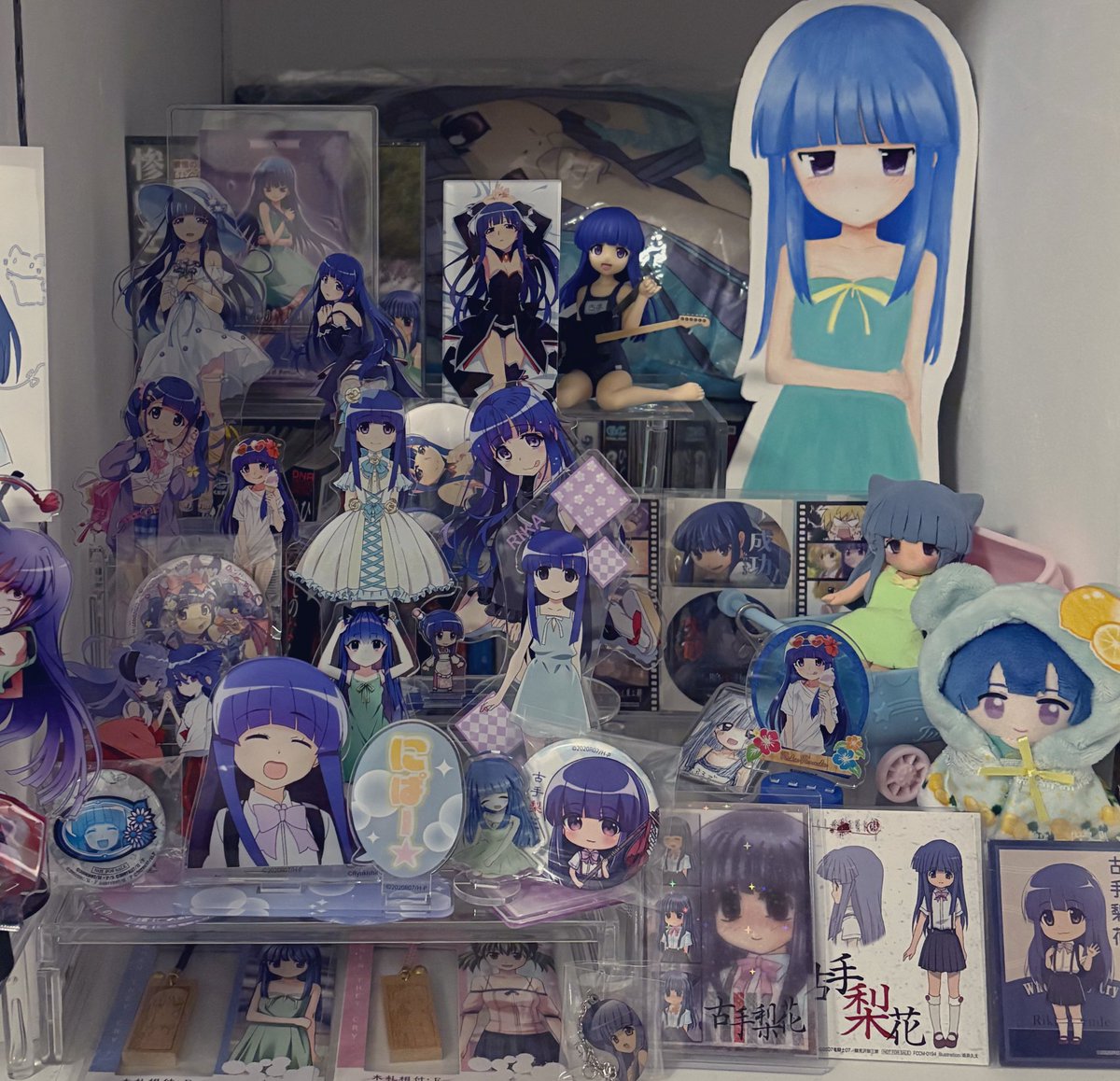 年末の大掃除も兼ねて梨花ちゃまスペースもリニューアル✨めっちゃ掃除しづらいのにどうしても密集して置いちゃう😂
来年は未所持品集めたい