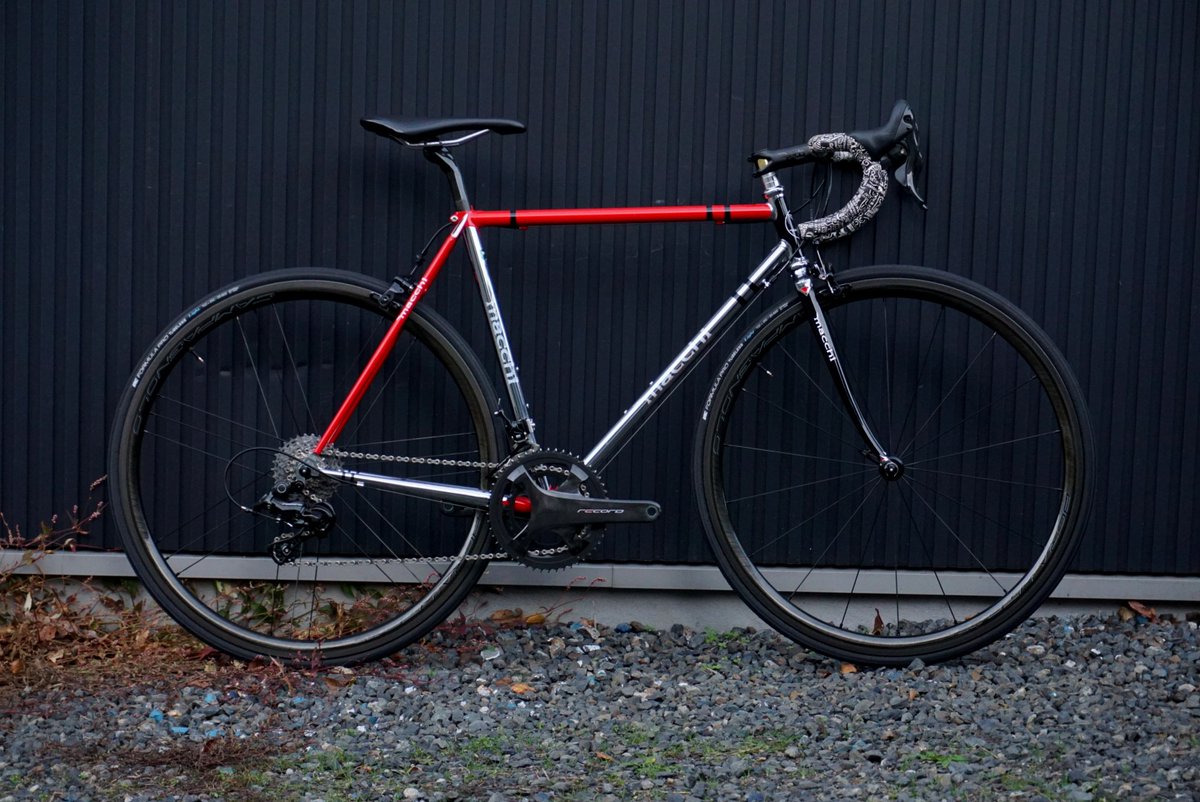 試乗車を特価販売します！ 1インチの細みのクロモリロードです。 写真