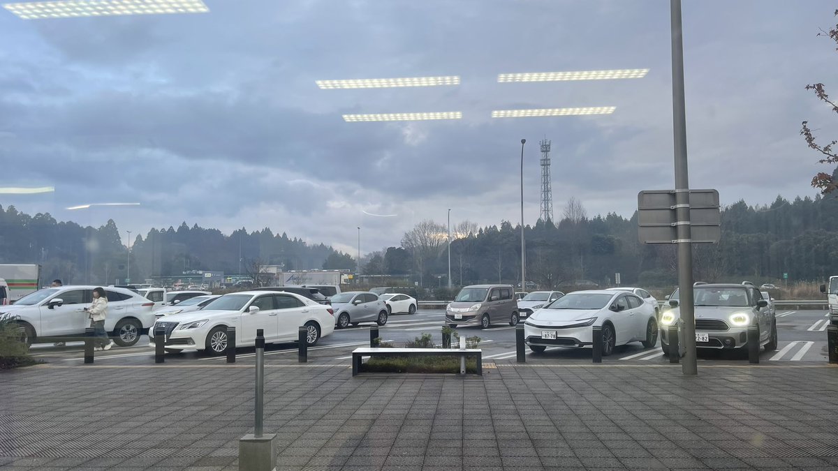 点検終わって帰路についてるけど、野呂PAで遅めの昼食