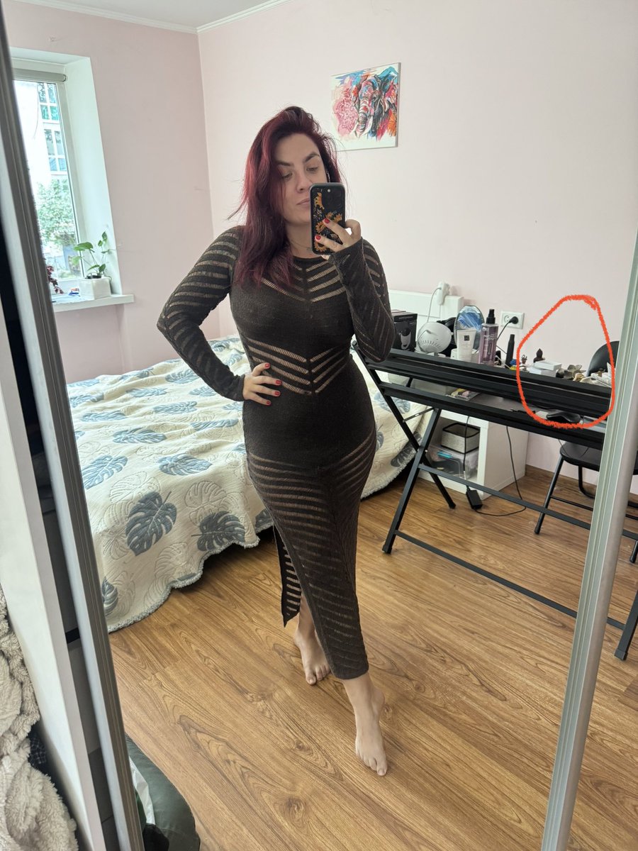 Зацените вибратор сильной и незалежной <a href="/Poison_Ivy_UA/">Poison Ivy</a> , вот это калибр!