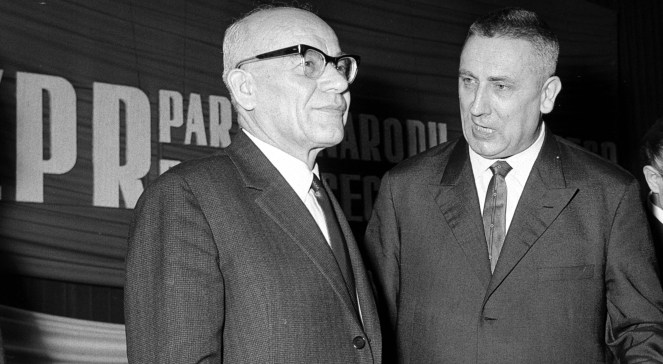 20 grudnia 1970 roku Władysław Gomułka został zmuszony do ustąpienia ze stanowiska I sekretarza KC PZPR, zastąpił go I sekretarz KW PZPR w Katowicach - Edward Gierek.
Dzień dobry się z Państwem 😁 
Miłego dnia ☕😁