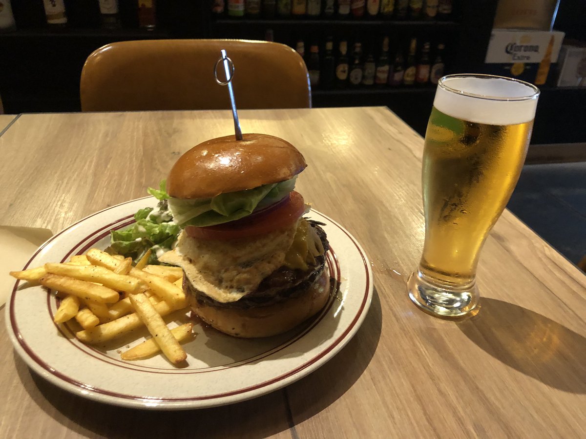 a0DQ's tweet photo. 今日のハンバーガー https://t.co/0DUka1tmSN