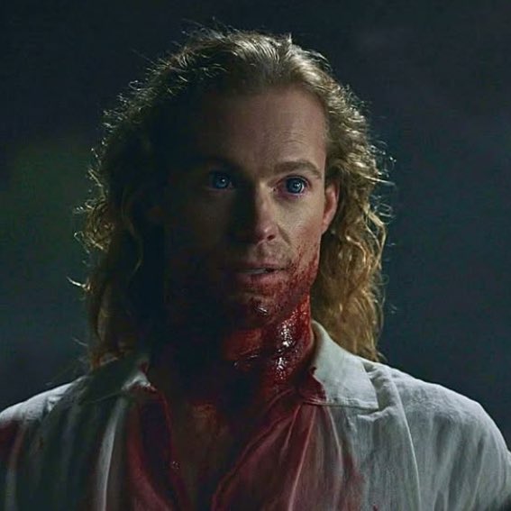 vampiresslestat's tweet image. no chatgpt for me, thanks. i will be asking the projection of my innermost thoughts via the hallucination of my dead wife who haunts my dreams.