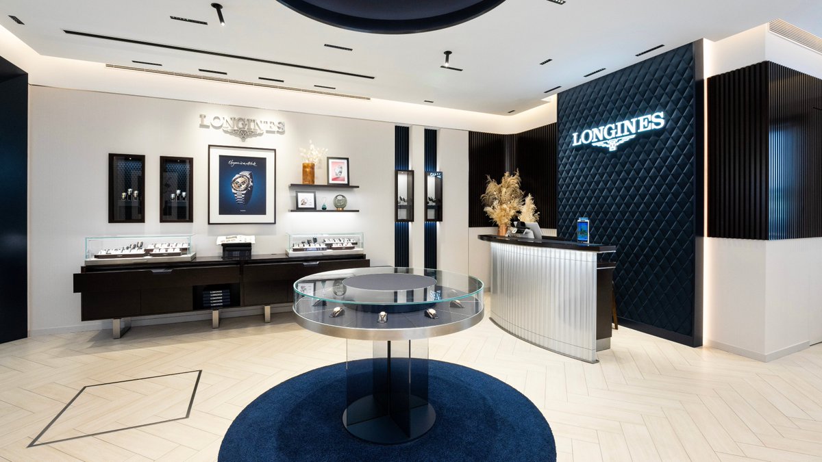 customshowcase's tweet image. Is your showcase layout wrong? The secret to increasing customer dwell time
Official Website: degreefurniture.com
Email: sales@degreefurniture.com
WhatsApp: +86 13922429233
#WatchShowcases
#WatchStoreDesign
#RetailWatchDisplay
#WatchStoreDisplayCase
#LuxuryWatchDisplay