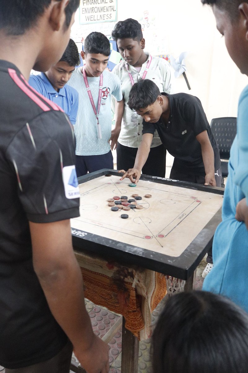 Guwahati1977GAS's tweet image. Inter-House Sports Competition at Guwahati Airport School 🏅
Building confidence, teamwork, and a winning spirit—both on and off the field.

#InterHouseSports #GuwahatiAirportSchool #SportsDay  #adanischools #adanifoundationschools #AdaniFoundation #aplacetolearnaspacetogrow