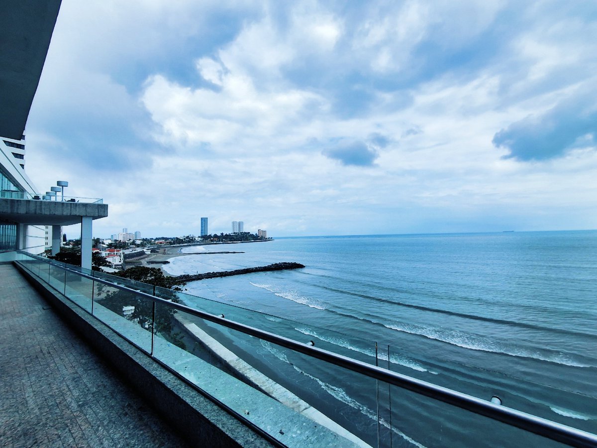 cheoveranza's tweet image. En mi vida fuiste turista...
Tu solo viste lo mejor de mi y no lo que sufría...