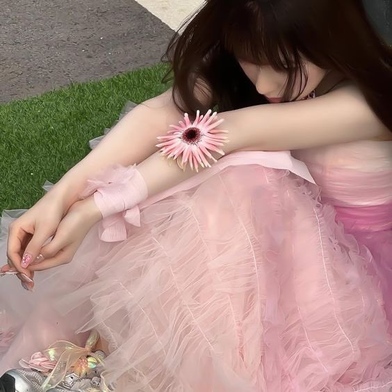 irene pics tweet media