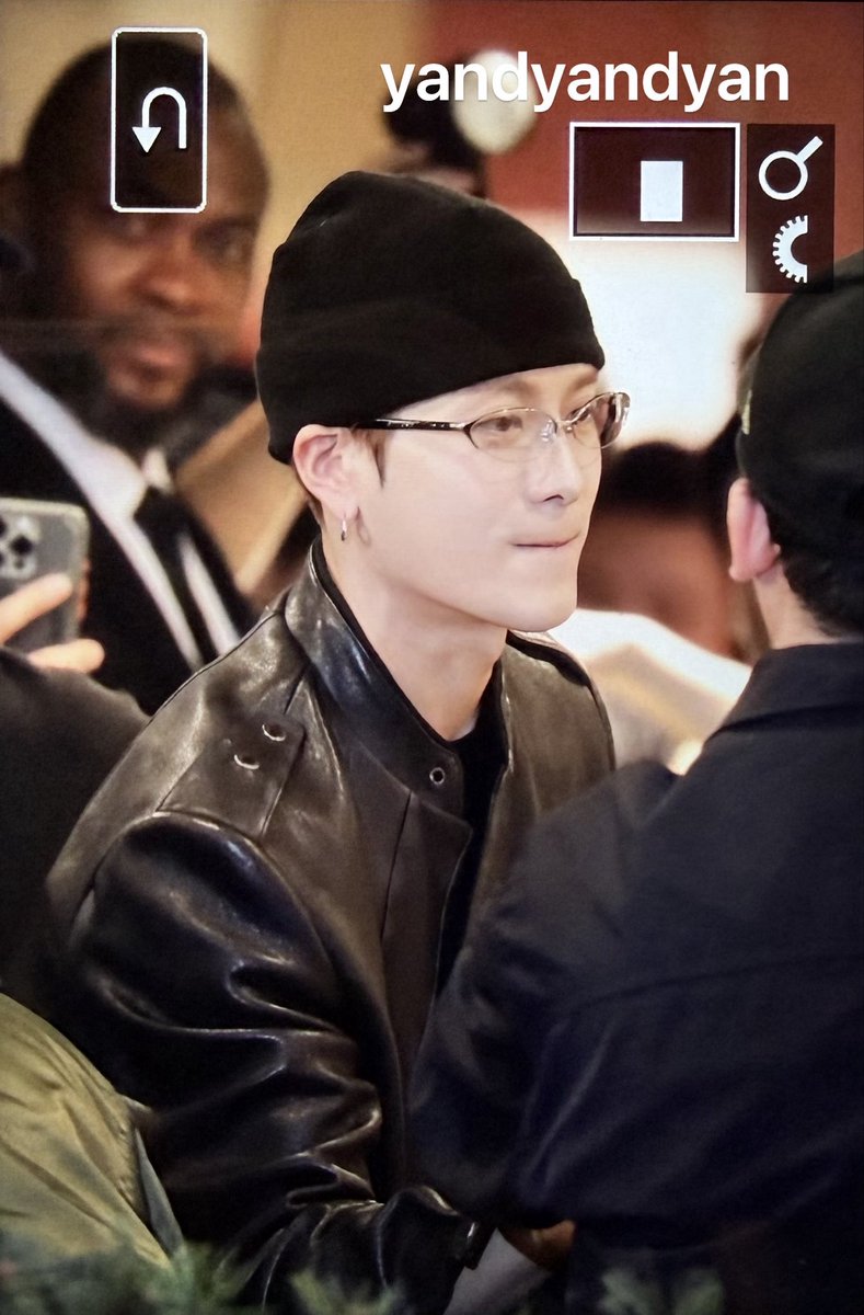 InitialHeart's tweet image. 251220 Team HK
#JacksonWang    
#잭슨    
#王嘉爾 
#王嘉尔