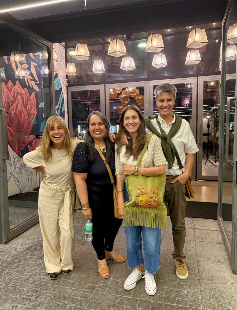 Próximo estreno:“ Los Ángeles de Charlie Uruguay” Menos acción, lujo y presupuesto. Más canas, flacidez y dramatismo. <a href="/mlquintans/">Laura</a> (Farrah Fawcett), <a href="/pechevarriap/">Patricia</a> (Jaclyn Smith), <a href="/MarianoBolso71/">Mariano Bolso 71-80-88</a>( Charly) y la participación especial de <a href="/Marcelo965279/">Marcelo Talamas</a> cómo el agente Boyle.