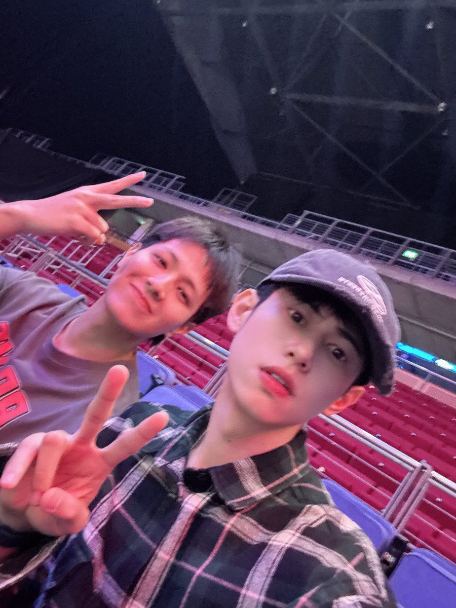เดี๋ยวไปเปลี้ยนชุดลัะครับ อย่าเพิ้งดุ 😂 #GMMTVStarlympics2025