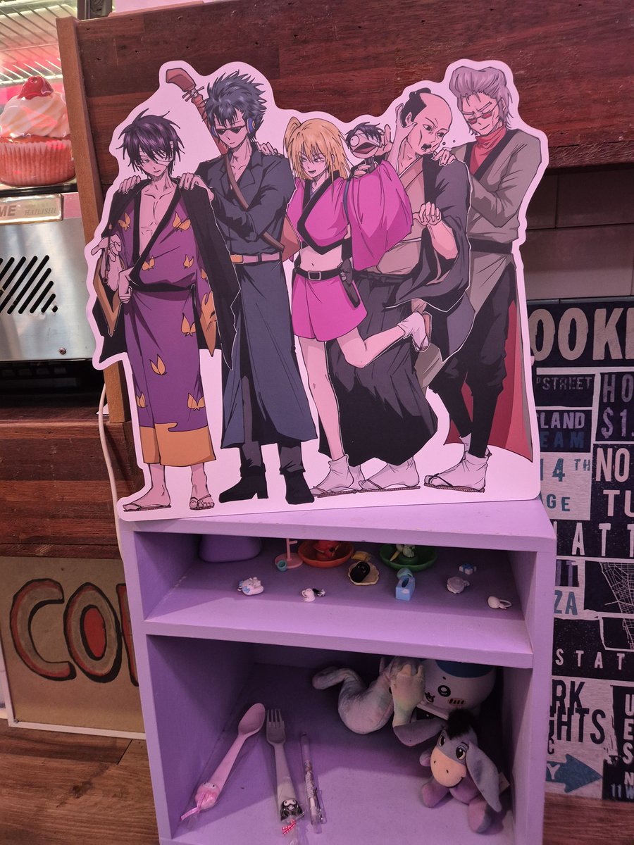 #썩은것은_때려부순다
#세계를부수는건_바로
너무너무 느좋 카페였어요.....비록 혼자긴 했지만 맘껏 즐기고 왔습니다 개최진분들께 너무너무 감사드려요💜💜디피도 예쁘구 모든게 좋았어요 예쁜추억 만들고 갑니당🫶