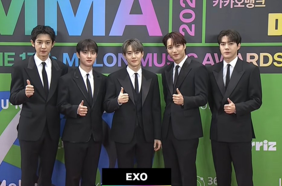 EXO makes their first red carpet appearance in years at the 2025 MelOn Music Awards.