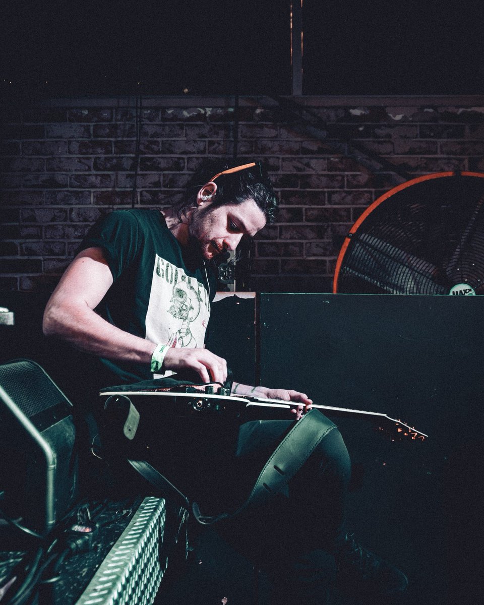 𝕾𝖙𝖎𝖙𝖈𝖍𝖊𝖉 𝖚𝖕 𝖍𝖊𝖆𝖗𝖙 tweet media