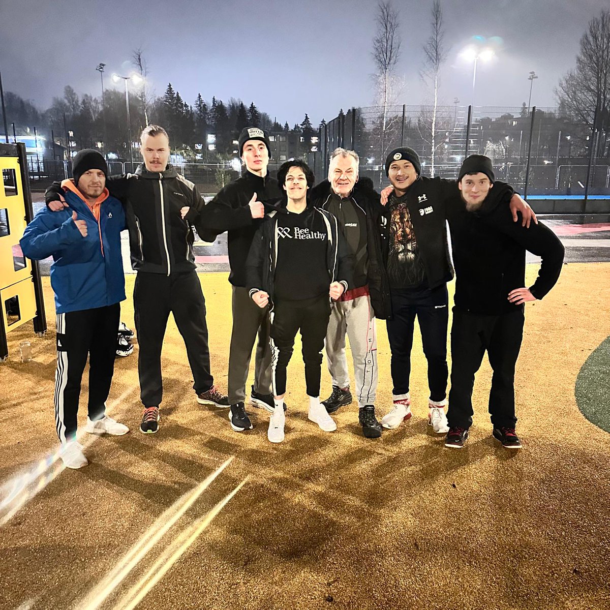 Different kind of Friday night for the Fighter Union community. Great workout though, might do some more outdoor workouts. #FighterUnion $FC 
F6FeaattyVbinFYjmbk4VK8vSrqUwVUSvtxsd5ELpump
