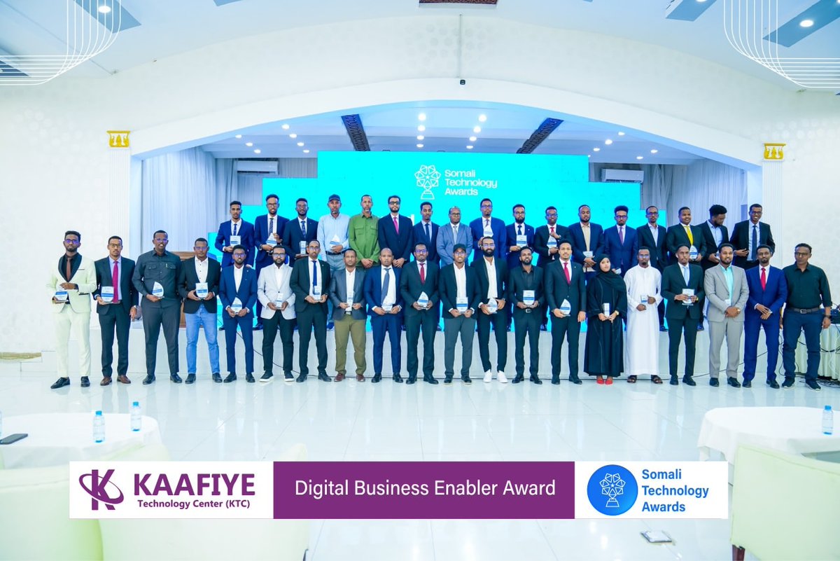 KaafiyeTech's tweet photo. Digital Business Enabler Award – Somali Technology Awards

Waxaa la guddoonsiiyay Kaafiye Technology Center (KTC) Abaalmarinta Dardargeliyaha Ganacsiga Dijitaalka ah (Digital Business Enabler Award) intii lagu gudajiray Somali Technology Awards. 
#SomaliTechnologyAwards #KTC https://t.co/5FCqqgF3ue