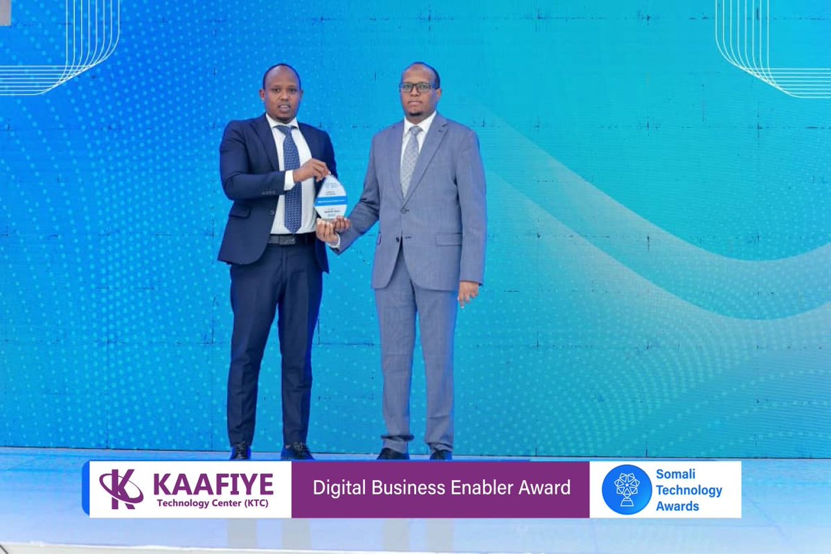 KaafiyeTech's tweet photo. Digital Business Enabler Award – Somali Technology Awards

Waxaa la guddoonsiiyay Kaafiye Technology Center (KTC) Abaalmarinta Dardargeliyaha Ganacsiga Dijitaalka ah (Digital Business Enabler Award) intii lagu gudajiray Somali Technology Awards. 
#SomaliTechnologyAwards #KTC https://t.co/5FCqqgF3ue
