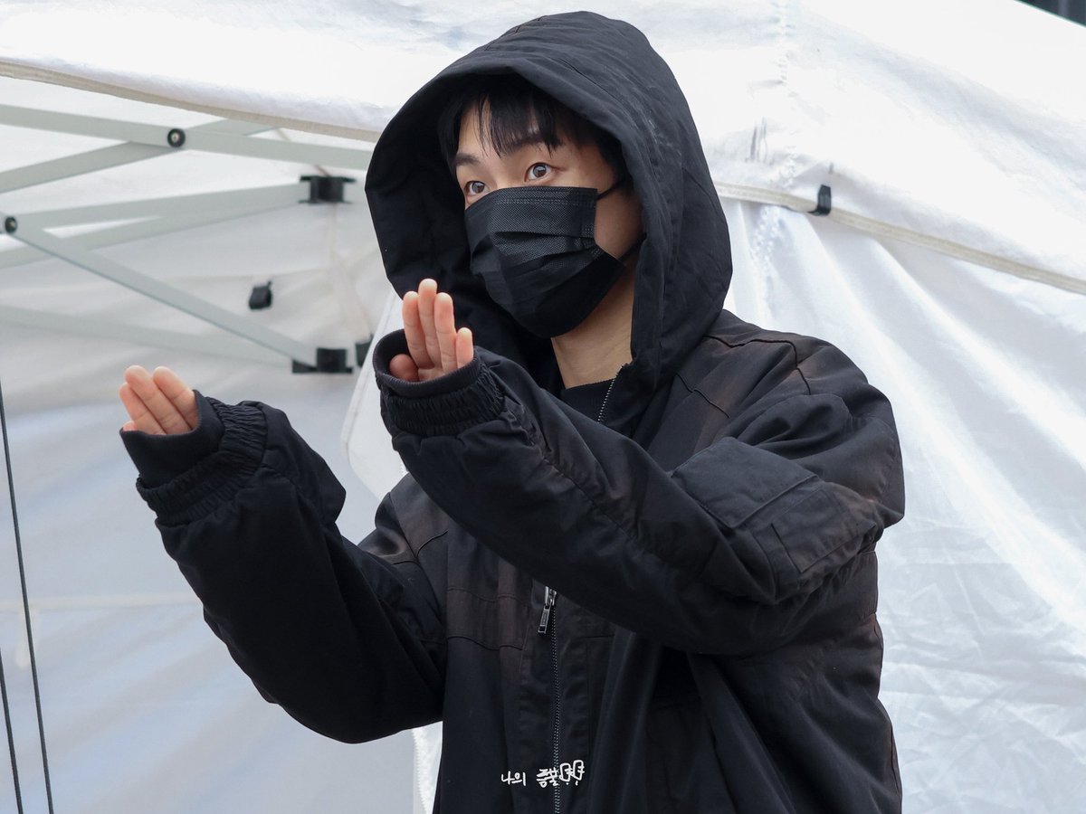 251220 신대천 열림식 #최상엽

그새 머리가 조금 자랐어 귀여워..