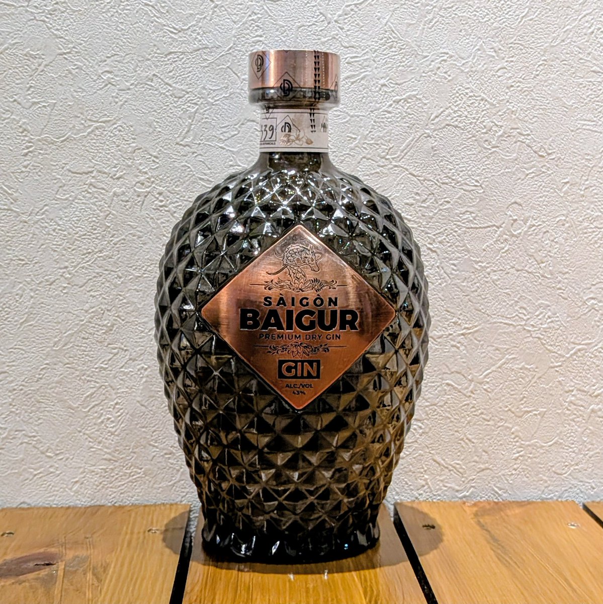 新しいジンと再入荷ジン！ ベトナムのSÁIGÒN BAIGUR PREMIUM DRY GIN