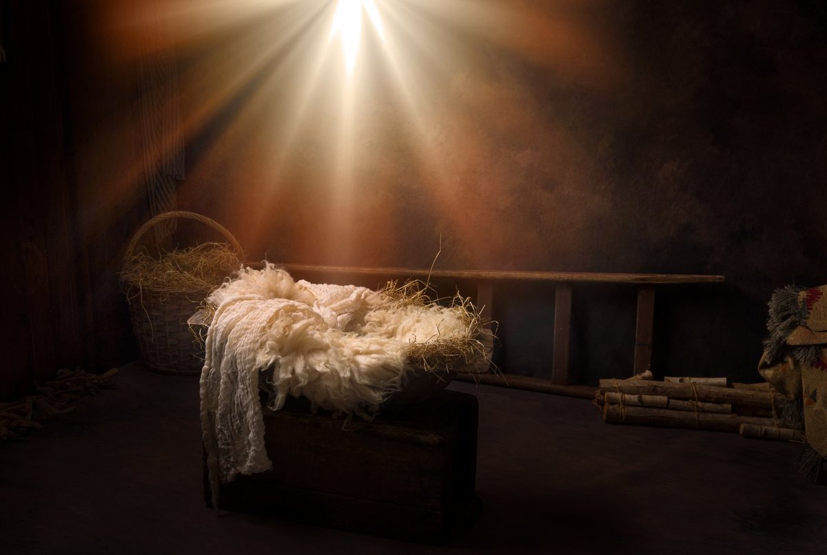 "The endurance of darkness is the preparation for great light." - #SaintJohnoftheCross #TheChristmasNovena

📷 Heavenly Rays of Light on Manger / © anyka via #CanvaPro. #Catholic_Priest #CatholicPriestMedia #TheSeasonofAdvent