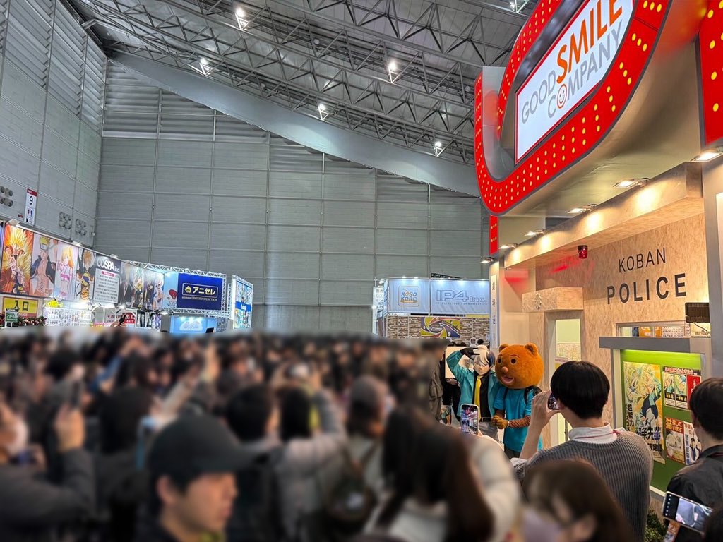 🏟️ #ジャンプフェスタ 1日目終了
￣￣￣￣￣￣￣￣￣￣￣￣￣￣￣
ブースへのご来場ありがとうございました🚨

明日も
1️⃣『超巡！超条先輩』特設コーナー
2️⃣着ぐるみ超条巡グリーティング
3️⃣クマ吉くんコラボグリーティング
4️⃣大型ショッパー配布
を実施します🐾

#超条先輩 #超巡アニメ