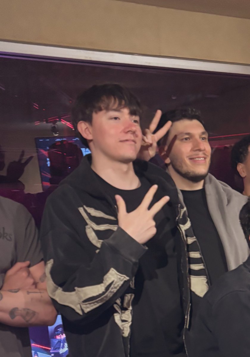 Cookiemanman's tweet image. YOU DID IT T!! Happy 35th Birthday to my brother @Trainwreckstv 🥳 Love you more than words can describe, can’t wait to make so many amazing memories with you &amp;amp; the rest of the boys ❤️