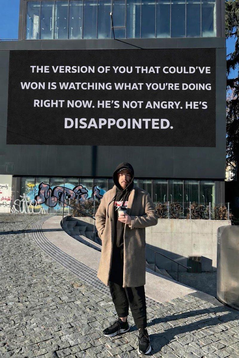 Put 3 people in a room and you’ll see how decisions shape reality.

One works hard, lives paycheck to paycheck, and wonders why nothing ever changes.

One makes ridiculous money and lives in a completely different world.

One feels like everything in life always goes wrong.

At