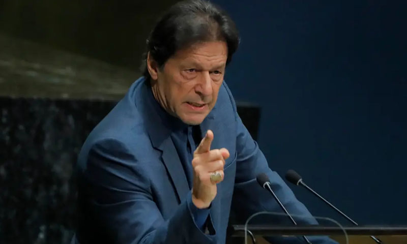 SolatBano's tweet photo. عجیب شخص ہے سودا نہیں کیا اُس نے
اصول بیچ کے رستہ نہیں لیا اُس نے
وہ شہرِ جبر میں خاموش رہ بھی لیتا مگر
وفا کی راہ میں سب کچھ لٹا دیا اُس نے

صولت بانو

#بنام_قیادت https://t.co/G8fyELaymz