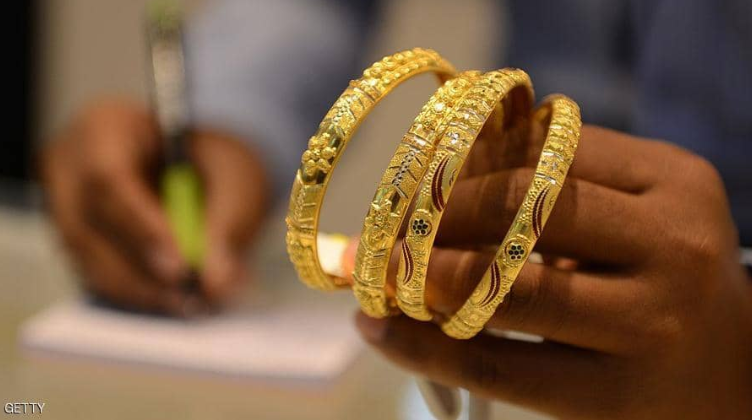 87.80 دينار سعر غرام الذهب عيار 21 في السوق المحلية اليوم 