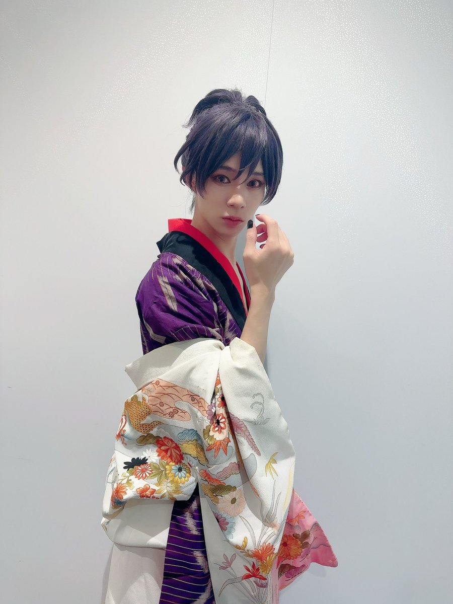 trampshunya's tweet photo. 本日やっちーのお誕生日です！

おめでとー🍫✨

#矢地桐久 
#青山オペレッタ
#青オペ https://t.co/XbNTnZfDtT