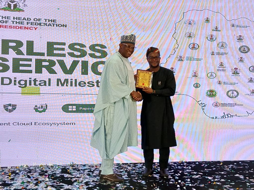 Mark_Chieshe's tweet image. A Ministry on the Rise: How Awards, Reforms, and Results Are Repositioning Housing Under the Renewed Hope Agenda

By Mark Chieshe, Special Assistant to the Hon. Minister, Media &amp;amp; Strategy

In public governance, awards matter not as symbols of prestige alone, but as independent