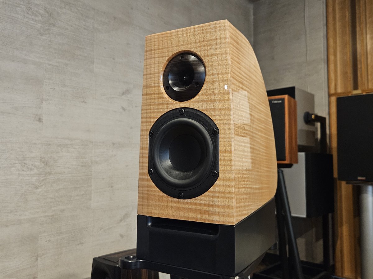 中古入荷予定情報 KISO ACOUSTICS HB-1 MPK ＋専用PODIUM STAND 商品