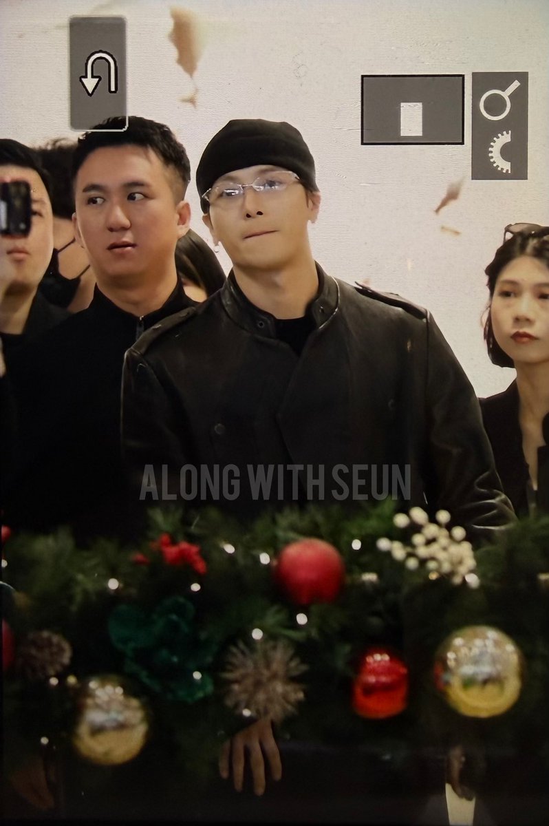 alongwithseun's tweet photo. 2025.12.20
TEAM WANG x JOYCE🇭🇰
-
#王嘉爾 #JacksonWang
#잭슨
@JacksonWang852 https://t.co/fAFQYtgp4M