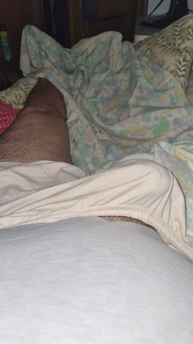 UrsoCoroaRj's tweet photo. Bom dia pra quem sabadou com muito tesão https://t.co/iVlqH22xzA