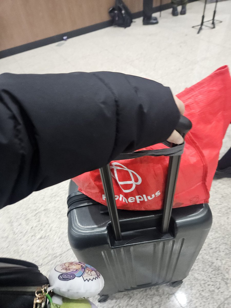 hellocasio's tweet image. 찾아와주셔서 너무 감사합니다!
첨으로 많은 파스텔분들을 뵙고.. 즐거웠습니다!
주머니넣기 덕분에... 마지막에 많은일이 있었지만 너무감사합니다!!!