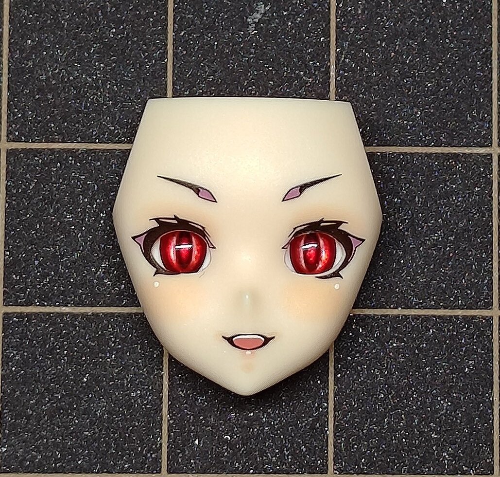 無加工状態でドールアイを装着するとこんなかんじ
瞳タイプを選ぶご参考に

上段 だえんL
下段 だえんМ1