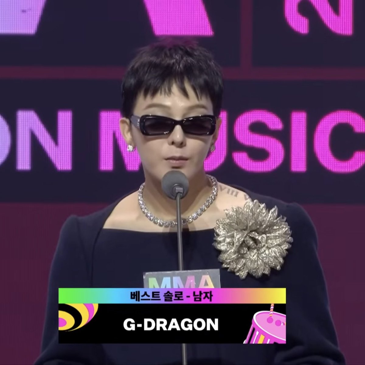 ミュージック G-DRAGON G-DRAGON wins “Best Male Solo” at the 2025 MelOn Music Awards.