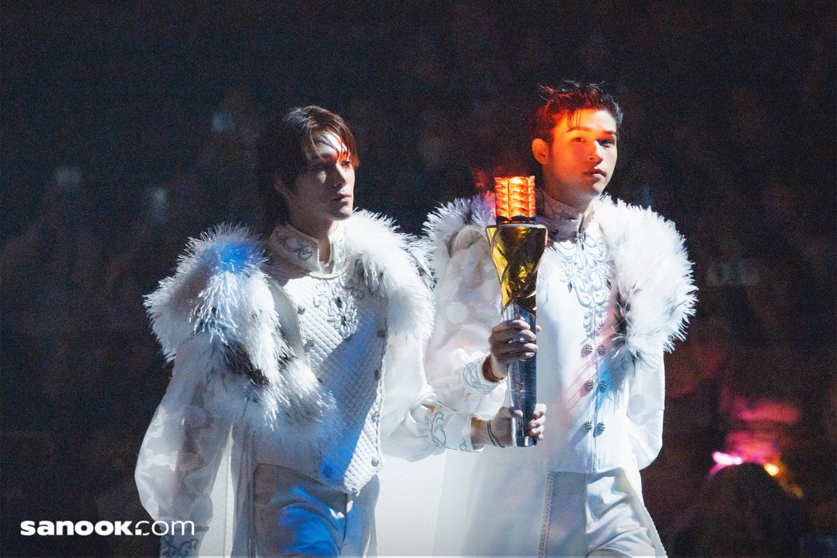 Sanook's tweet image. ออร่ากระจาย🔥 สกาย-นานิ จุดคบเพลิงพิธีเปิด GMMTV STARLYMPICS 2025 🩵🩷

SKYNANI SMYLENEONE NO1
#GMMTVSTARLYMPICS2025
#Sanook