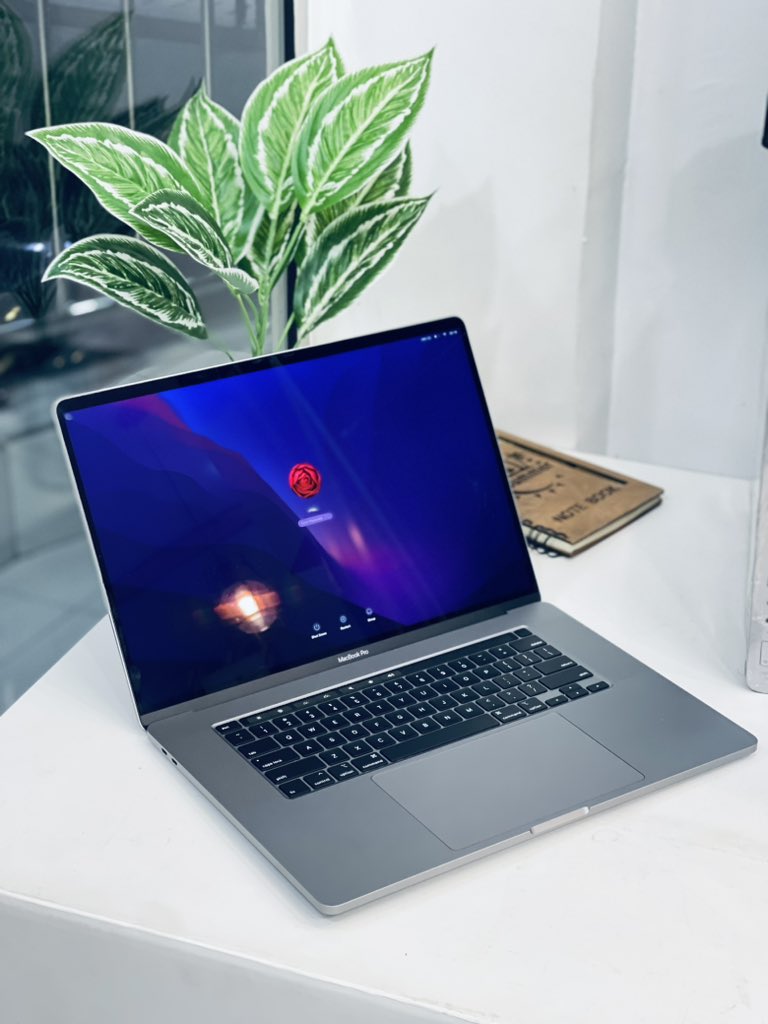 samsiria's tweet photo. MacBook Pro 16” 2019
2.3 to 4.8 Ghz Intel (R) Core i9
16 GB RAM 
1 TB  SSD Storage
16‑inch (diagonal) LED‑backlit display 
AMD Radeon Pro 5300M with 4GB of Dedicated Graphics
     switching
COLOR:: SPACE GRAY ✅✅

Tsh 1,999,000/=

RAM 16GB
SSD 512GB
Tsh 1,650,000/= https://t.co/E7TNqV9wOh