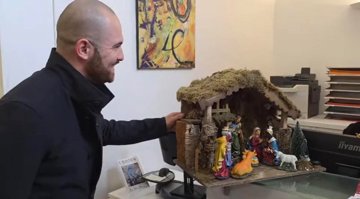 Femu a Corsica a pris connaissance, sans surprise mais avec consternation, de la nouvelle provocation de Nicolas Battini et de son groupe « Palatinu » :

•  Faire irruption en groupe dans l’accueil d’une mairie à la veille de Noël ;
•  Prétendre, après s’être assuré de la