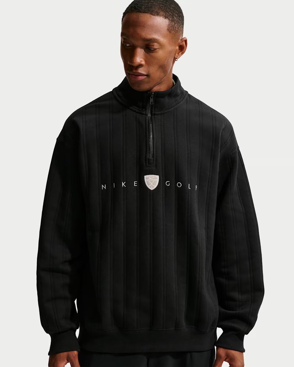 CaminoTV's tweet photo. le coloris noir waw, c'est genre de pièce lifestyle qu'on veut Nike !!

https://t.co/a88DQoUwKE https://t.co/fxadRL8rYo
