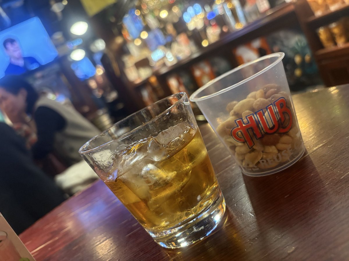 コタチチさん達
MFCCメンバー
大忘年会前の
準備運動
ターキーダブル。
キク〜