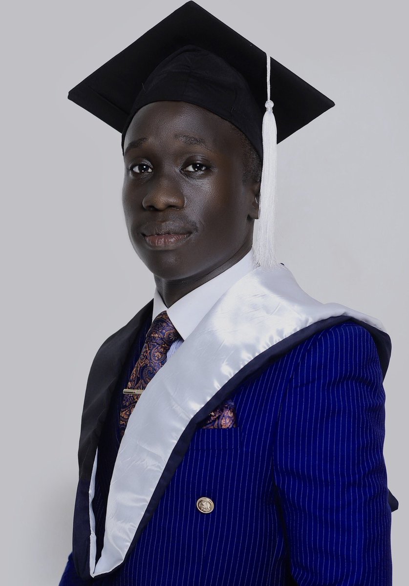 lemi_frank's tweet photo. 20-12-2025!  I graduate from Law school with an LLB honors . I commit this Degree to my Late father Amb; Angualia Laus Richard; who did everything humanly possible to see that I do this, political prisoners and families. The only valid kudos is a vote for the #ugprotestvote2026. https://t.co/rXTCQpXMvz