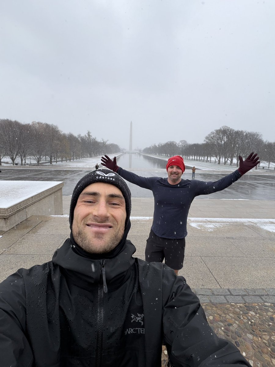 🇺🇸🫱🏻‍🫲🏼