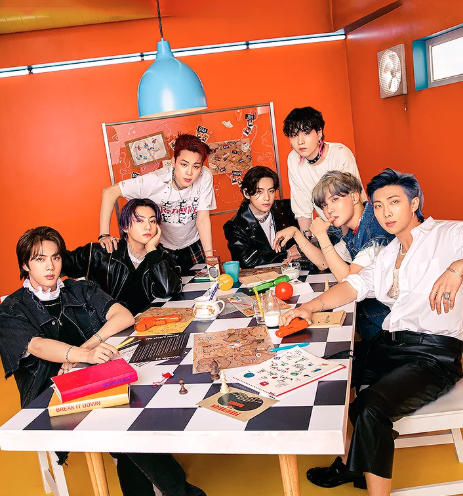 AboutMusicYT's tweet image. BTS is the most Daesang awarded artist of all time at the MelOn Music Awards, with 13 awards.