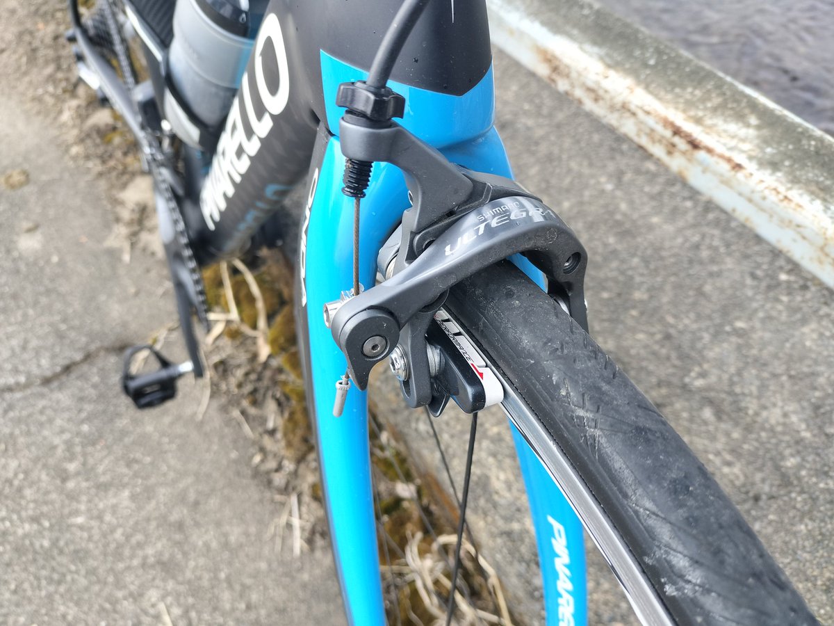 今日は先日交換したBBBのブレーキシューのテストライドをして来ました🚴
シマノよりもタッチがソフトで本当にリムに優しい感じ👌
雨のテストはまだだけど期待できそうです👍✨