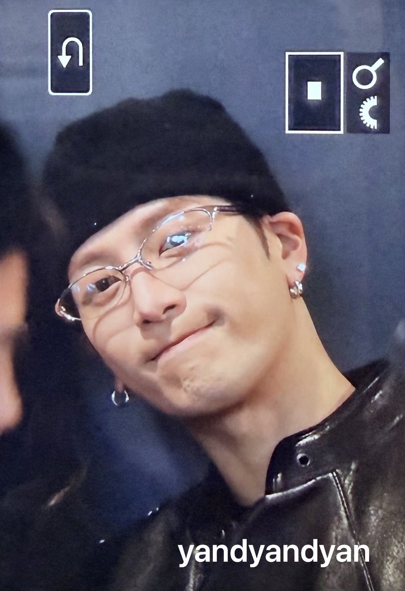 InitialHeart's tweet image. 251220 Team HK
#JacksonWang    
#잭슨    
#王嘉爾 
#王嘉尔