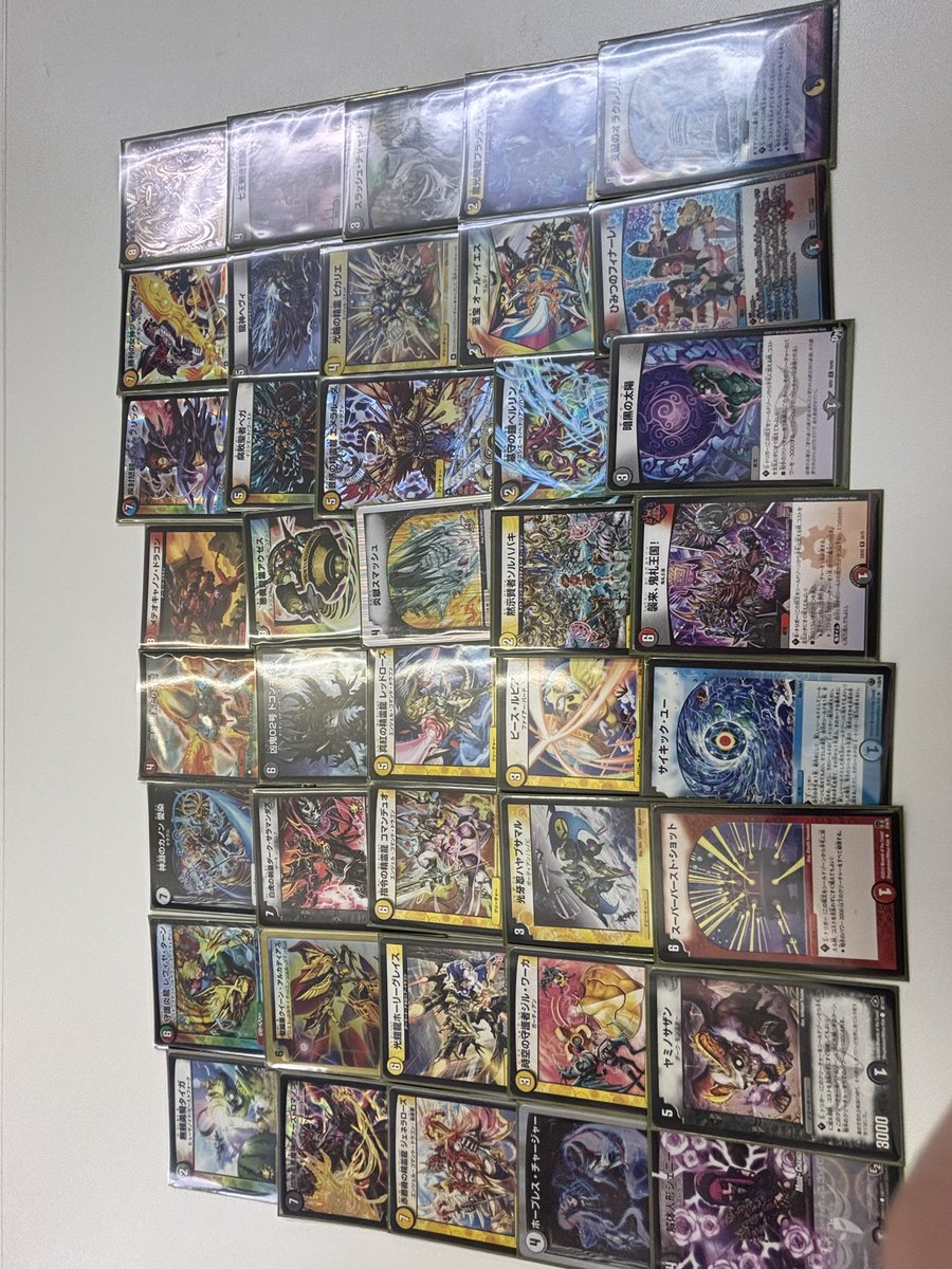 watarase_plays's tweet photo. 今日は都内某所で第1回リンカネ超祝勝会‼️
vanくんにカード560枚用意して貰ってチームの14人でドラフトやりました！
リンカネ史上最大規模のオフ会が出来て本当に楽しかった🥰

来年もvanくんが優勝して第2回が開催できたらいいな！
 #デュエプレ6周年 https://t.co/4bQI6026RL